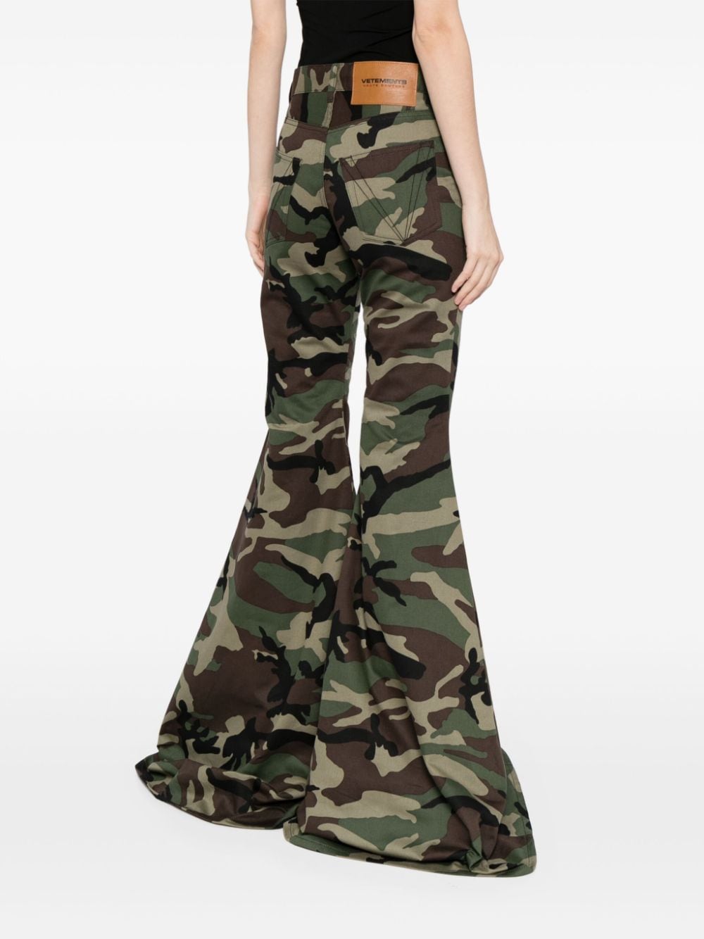 camouflage-print flared trousers